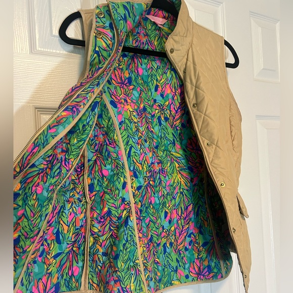 Lily Pulitzer Quilted Vest Small Tan Button Up Zipper Multiple Pockets - Picture 15 of 16